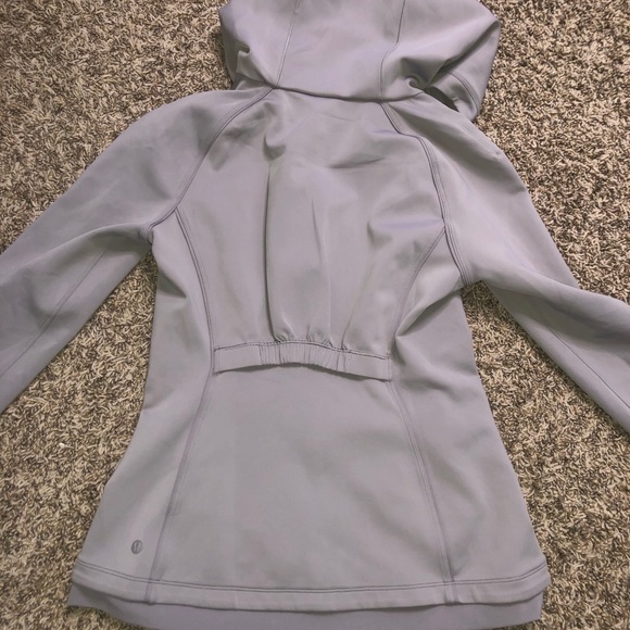 Lululemon 🍋 Jacket - Picture 4 of 13
